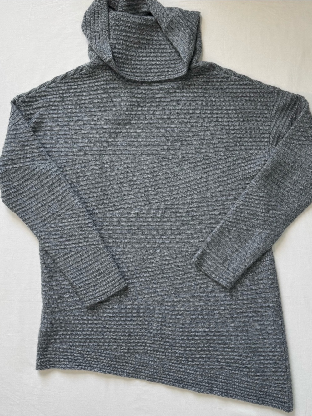 Nordstrom Collection Cashmere Sweater Women’s Medium Gray Asymmetrical Cowl Neck - Picture 5 of 8
